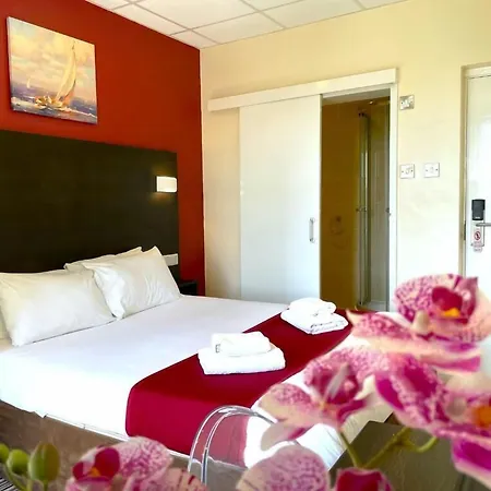 The Piccadilly Hotel-2